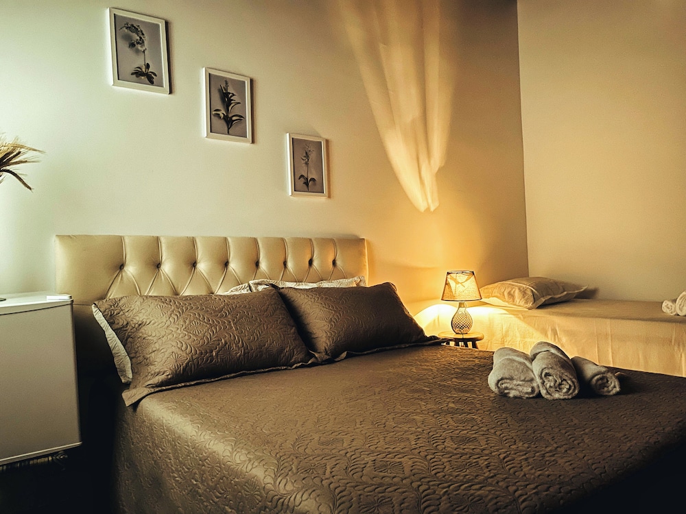 Standard Triple Room, Mountain View photo 1