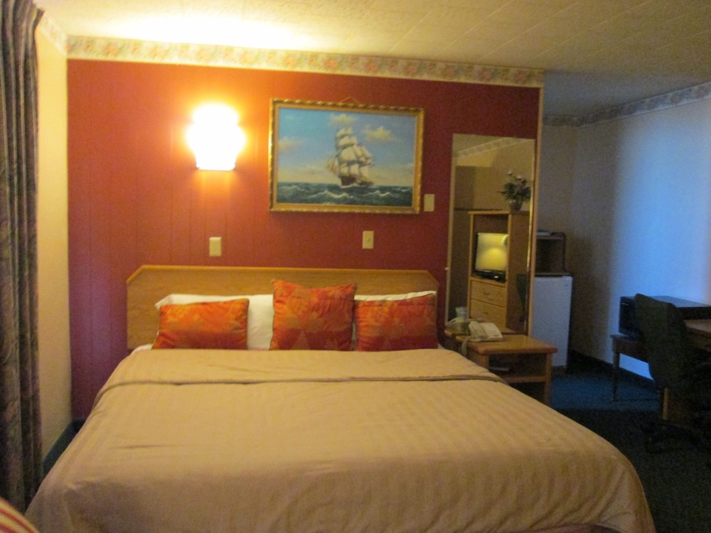 One king bed photo 2