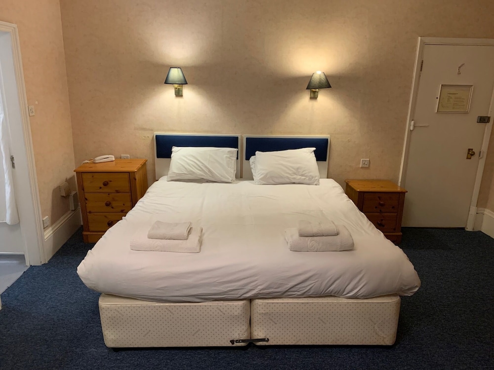 Double or Twin Room, Ensuite