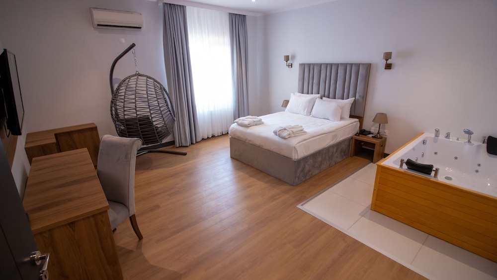 Superior Suite photo 2