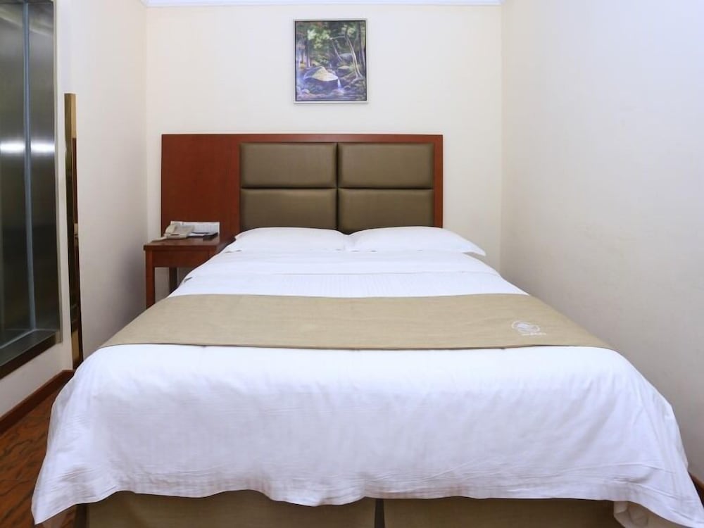Standard Double Room photo 2