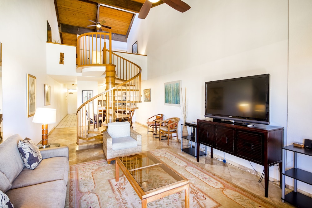 Condo, 2 Bedrooms, 2 Bathrooms, Garden View