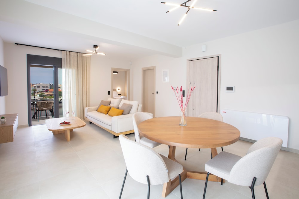 Suite, 1 Bedroom photo 2