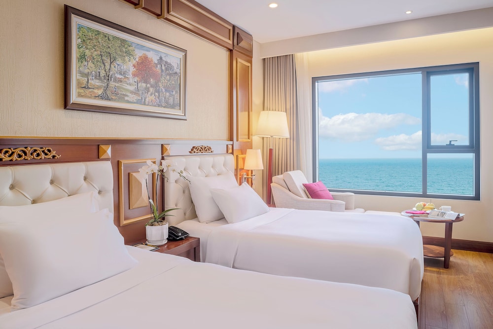 Deluxe Twin Ocean View - Photo 2
