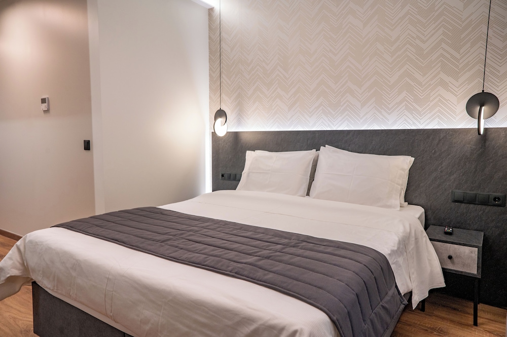 Superior Triple Room photo 2