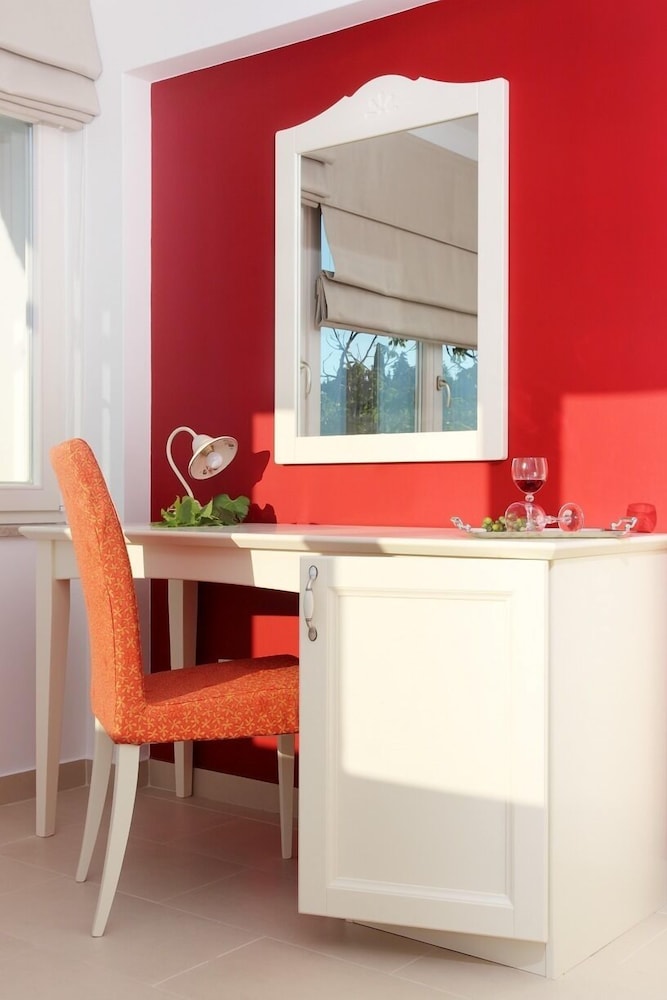 Comfort Suite, Balcony, Sea View photo 3
