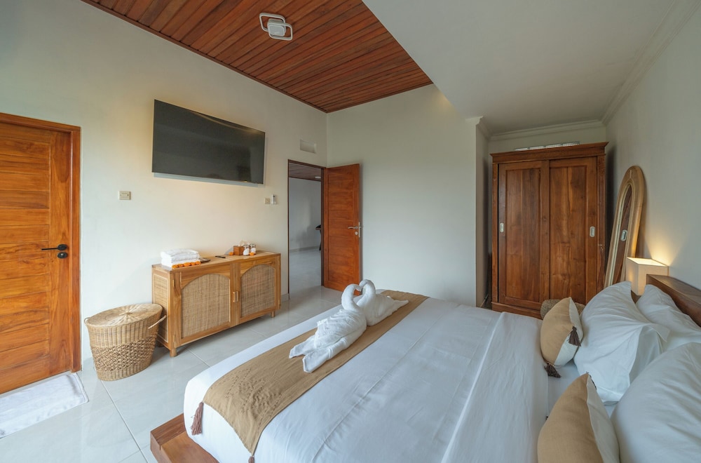 Villa, 1 King Bed, Private Pool, Garden View photo 1