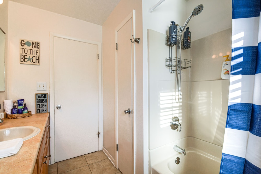 House (2 Bedrooms) photo 2