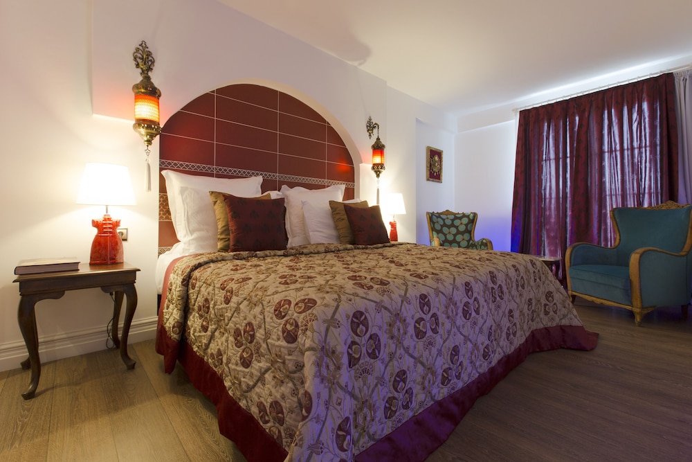 Deluxe Room (Turkish Bath)