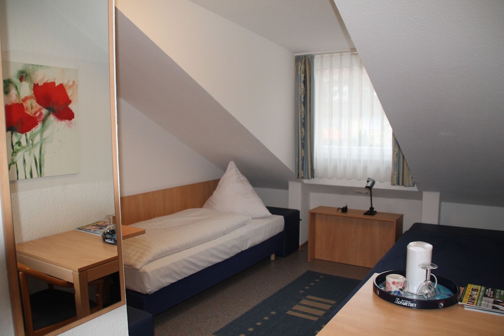 Single Room photo 1