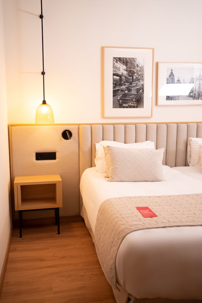 Superior Room, Non Smoking (1 Double Bed Or 2 Twin Beds) photo 3