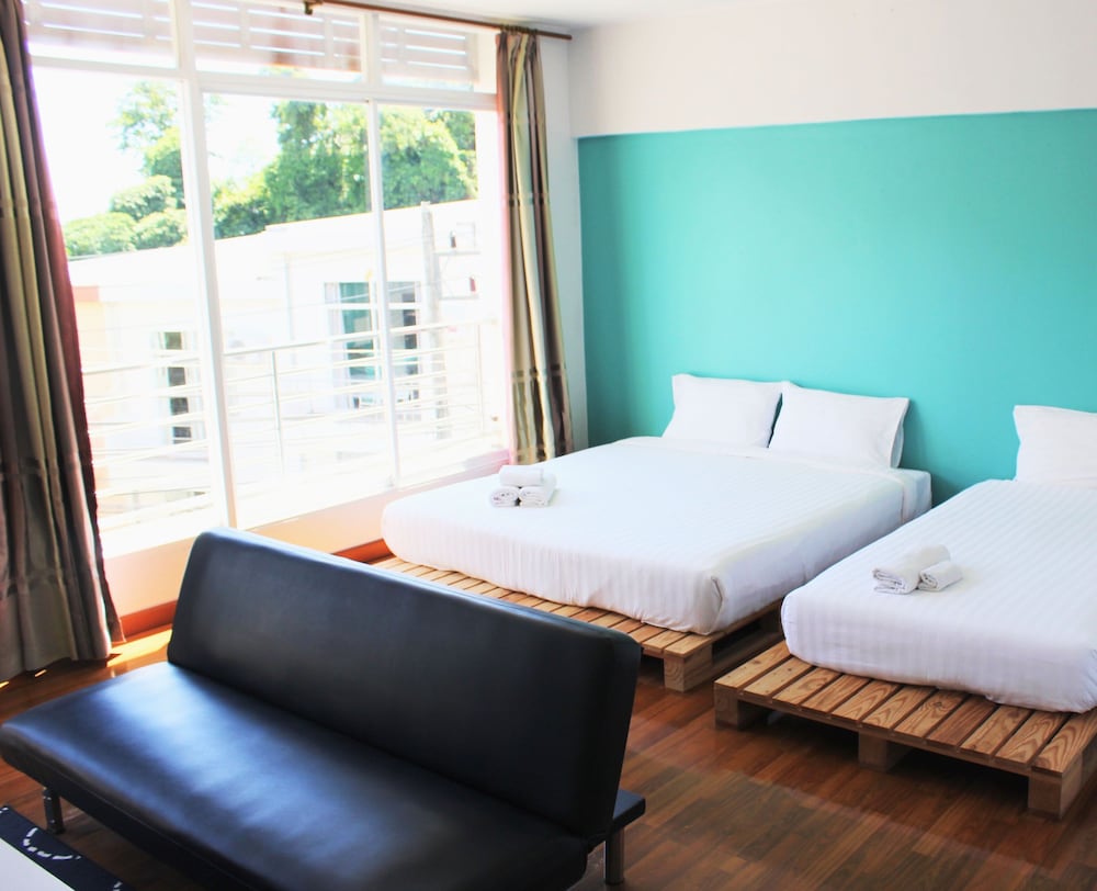 City Triple Room, Multiple Beds, Non Smoking, City View photo 3