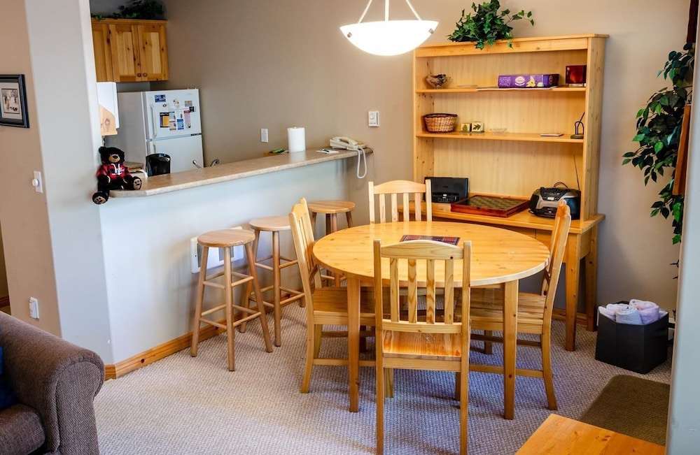 Condo, 1 Bedroom photo 3