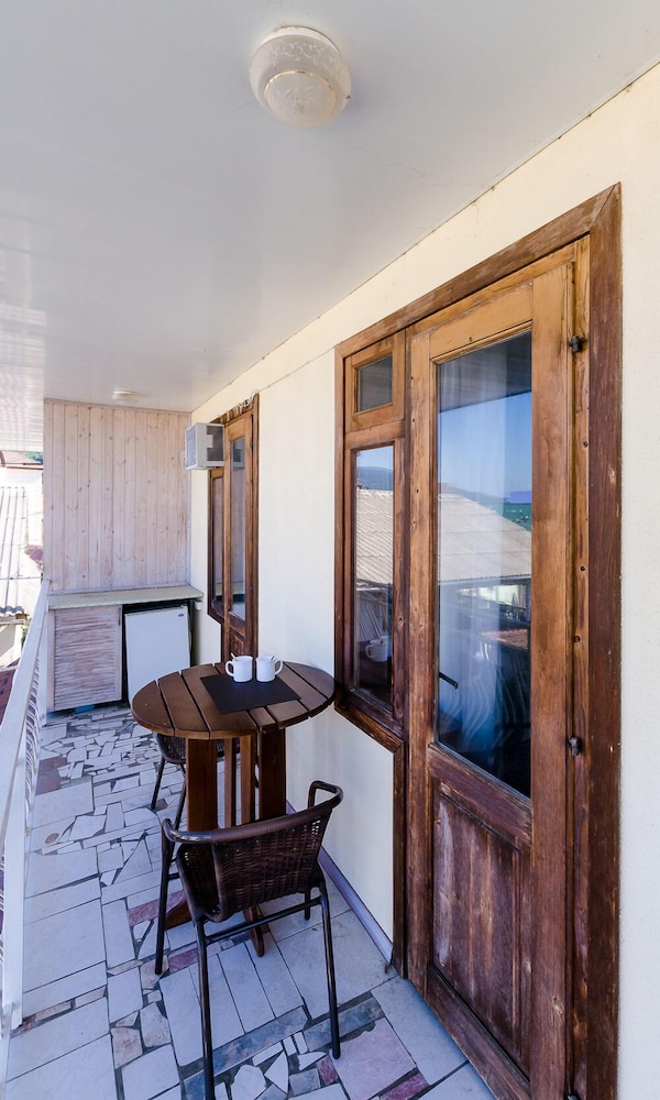 Standard Apartment, 2 Bedrooms, Balcony, Sea View photo 3