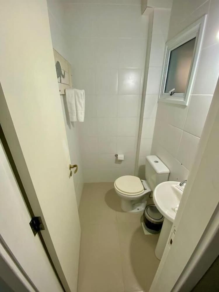 Suite - Photo 9