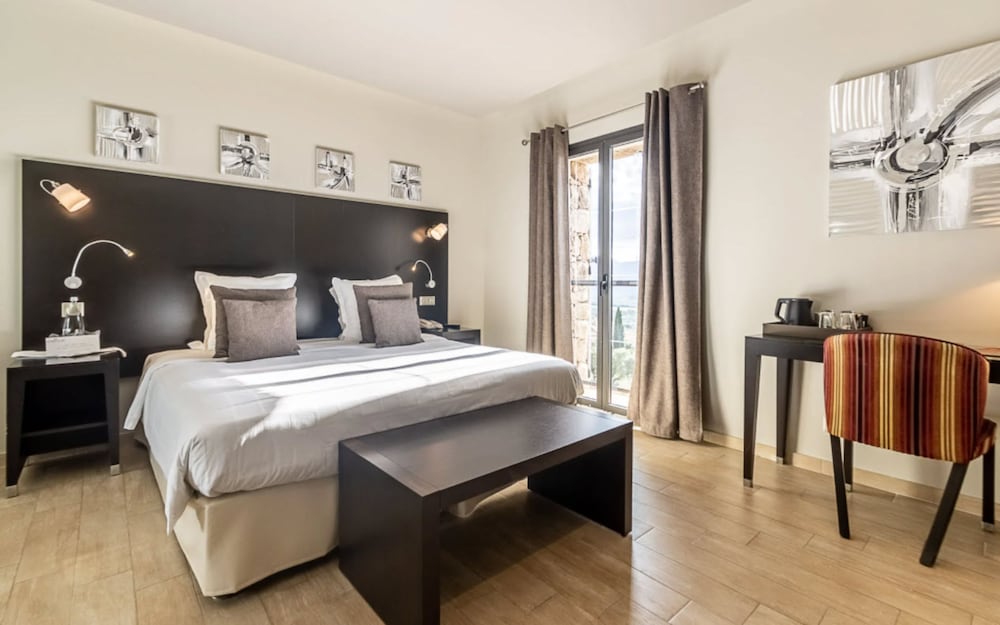 Superior Double Room photo 2