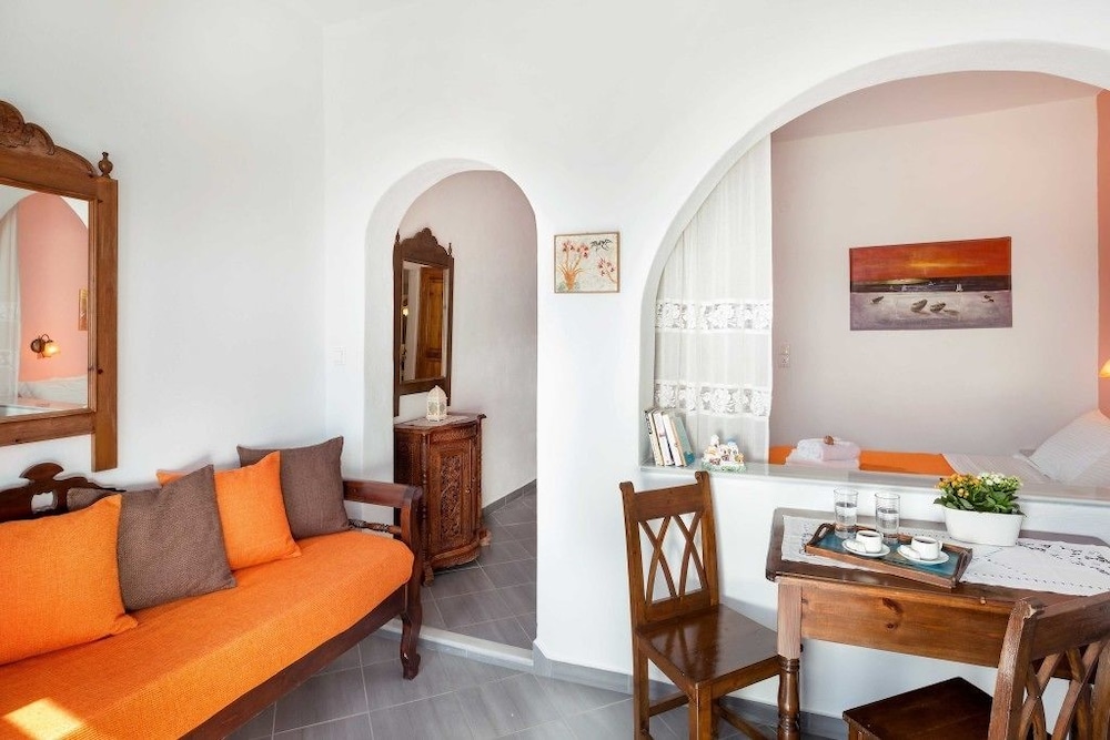 Superior Apartment with Caldera View - Photo 5