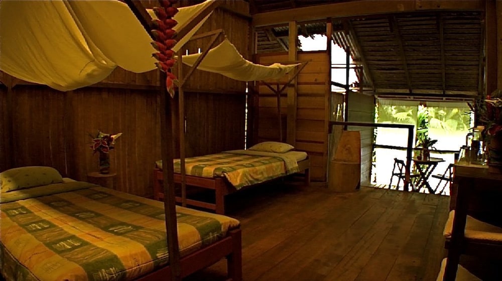 Traditional Room, 3 Twin Beds, Garden View, Garden Area photo 2