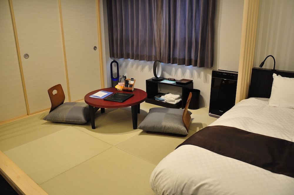 Design Room, 2 Bedrooms, Non Smoking, River View photo 3