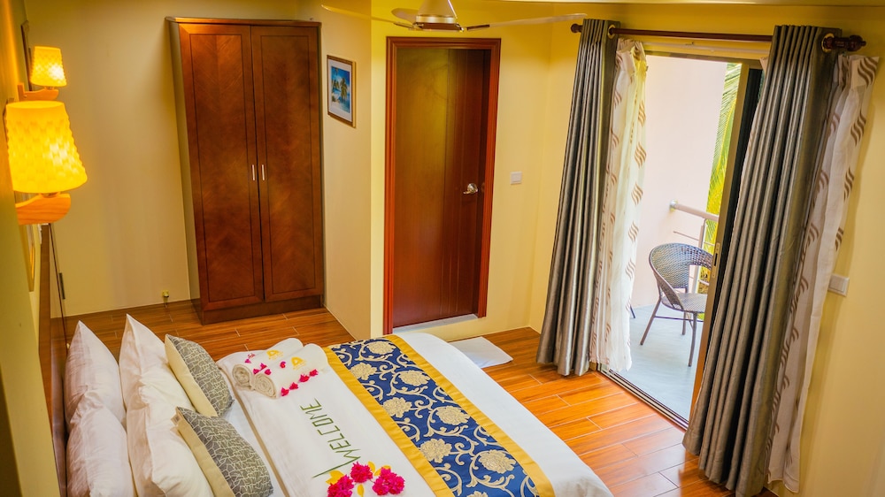 Deluxe Room - Photo 3