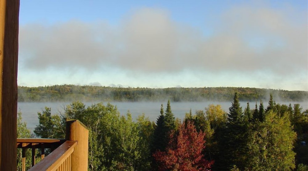Deluxe Room, 2 Queen Beds, Lake View photo 2
