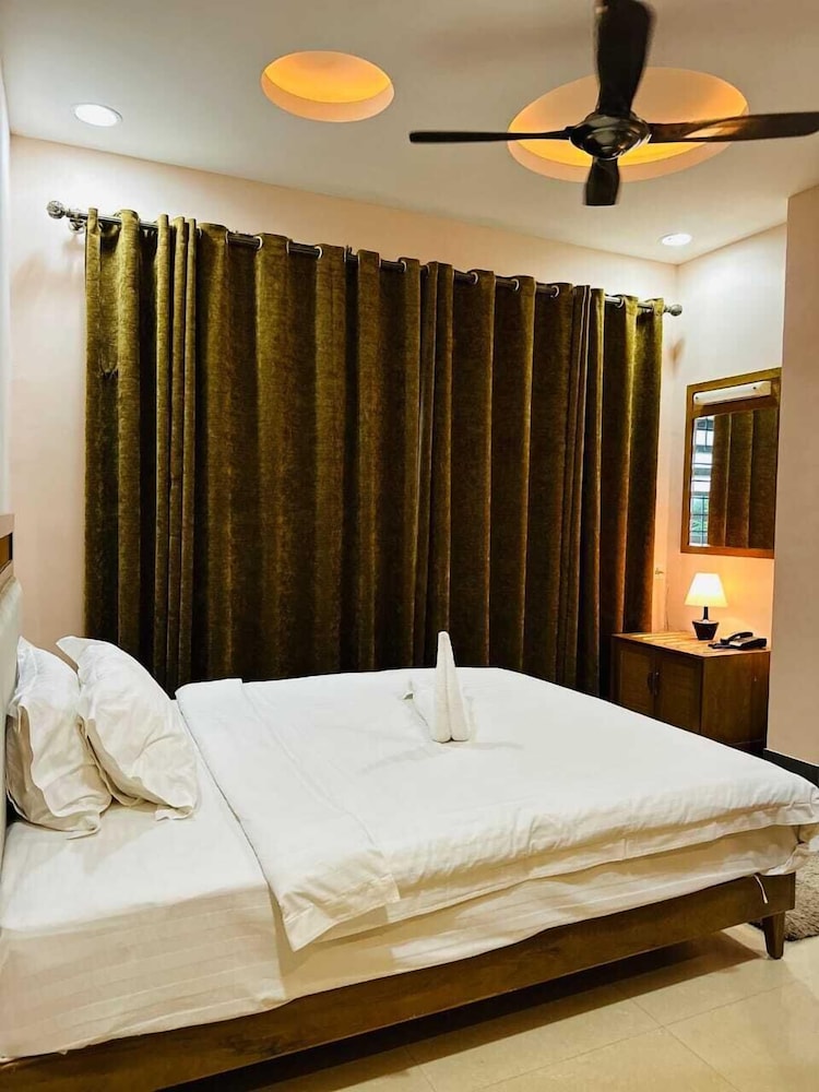 Basic Single Room - Photo 1