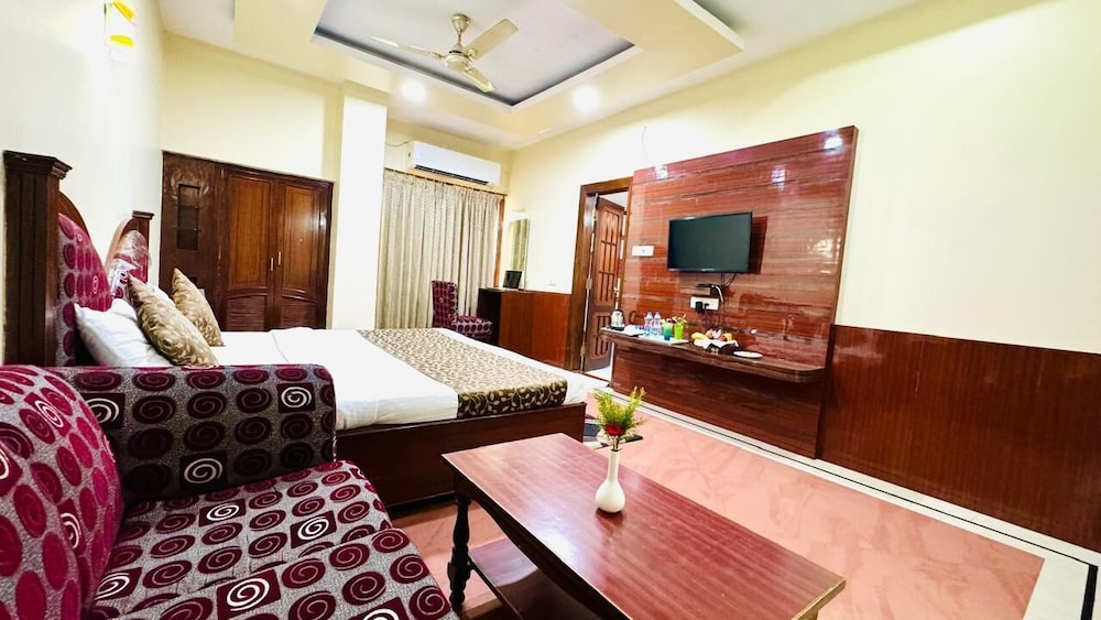 Superior Room, City View
