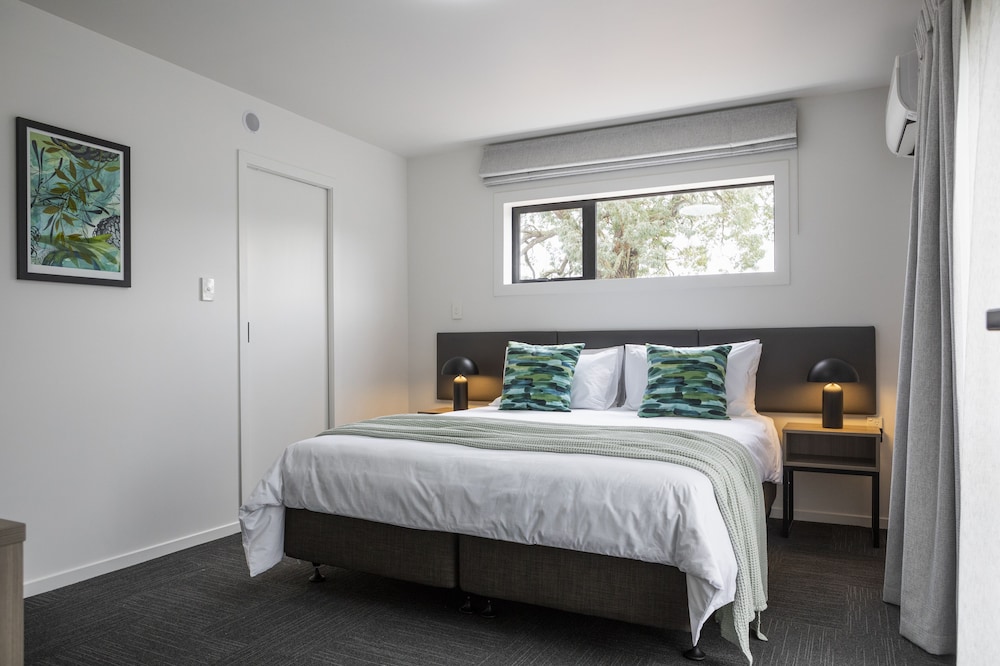 Deluxe Room - Photo 2