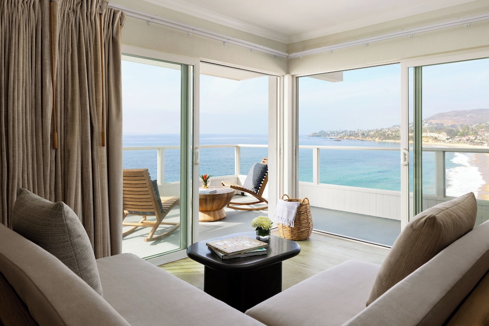 Premier Room, 1 King Bed, Balcony, Oceanfront - Photo 5