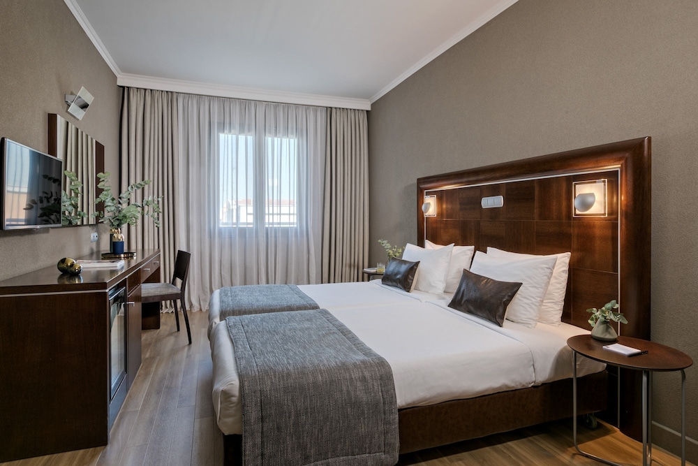 Superior Double or Twin Room - Photo 1