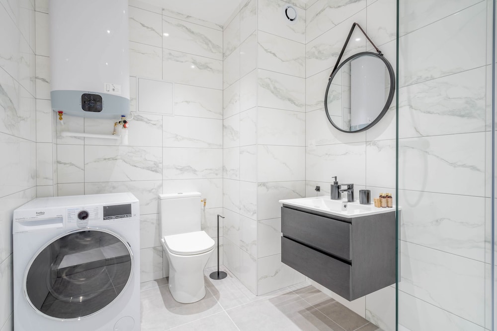 Grand Apartment, 1 Bedroom, Kitchenette (Le Belleville Chic) photo 3