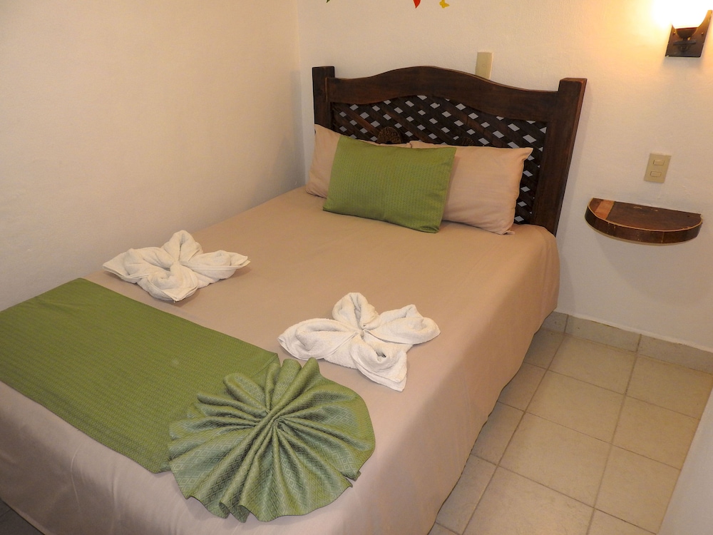 Economy Double Room photo 2