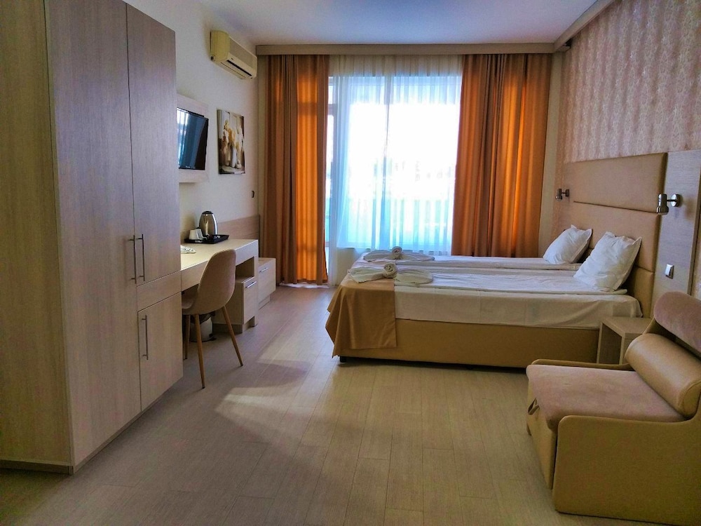 Standard Double Room, Balcony, Sea View photo 3