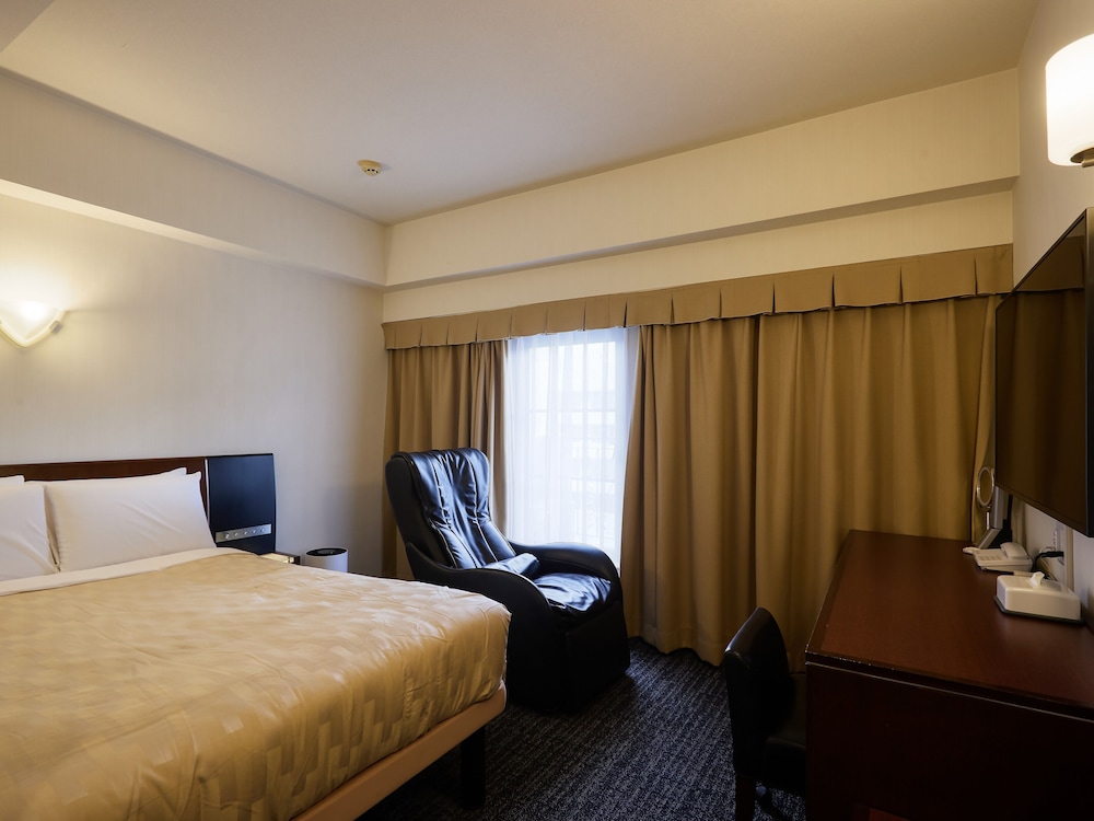 Premium Room Smoking (Airweave mattress, Smart TV) - Photo 1