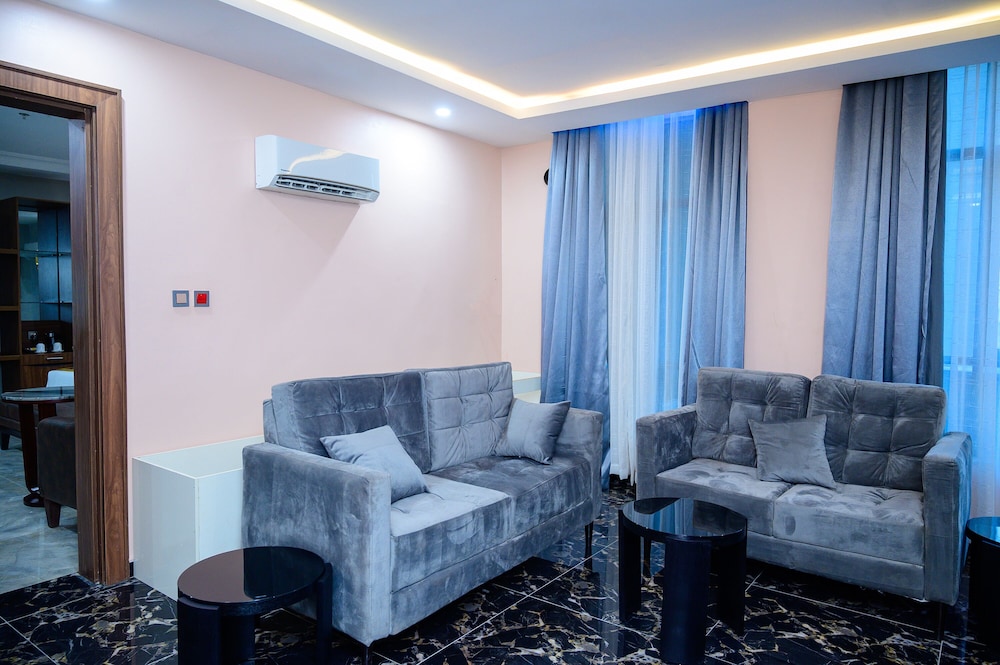 Presidential Suite photo 1