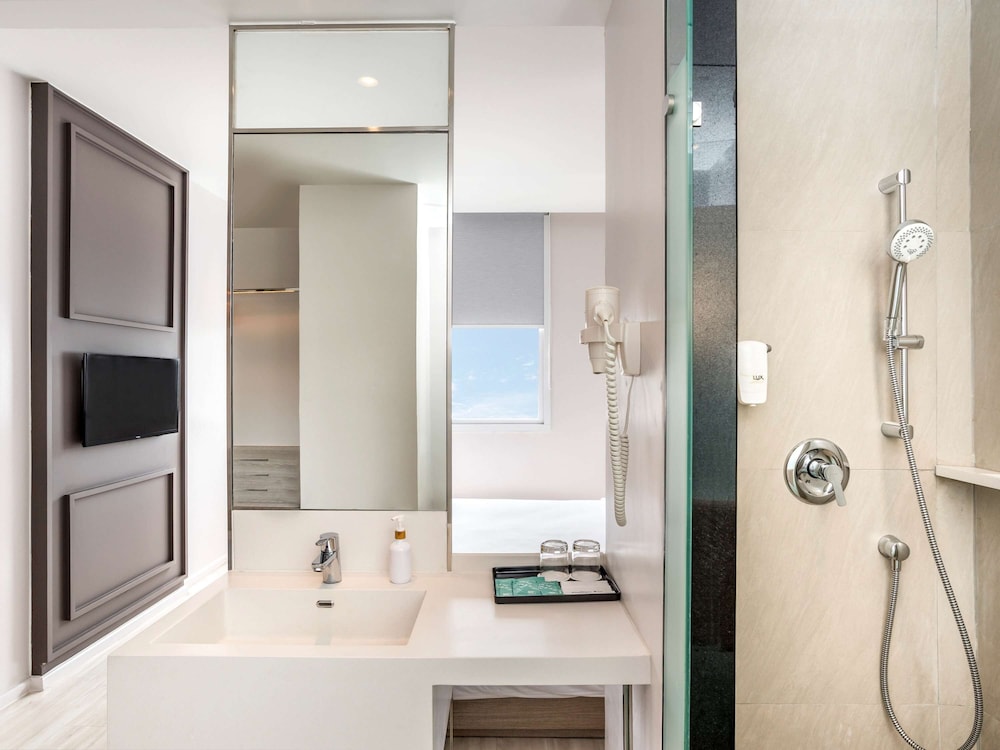 Standard Room, 2 Twin Beds - Photo 4