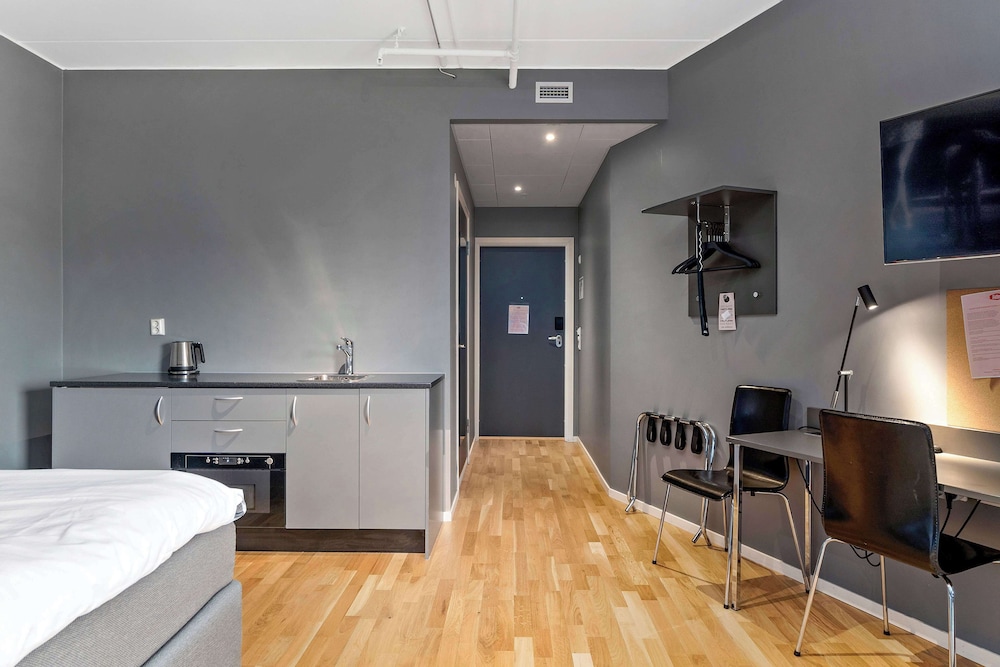 Standard Room, Multiple Beds, Non Smoking