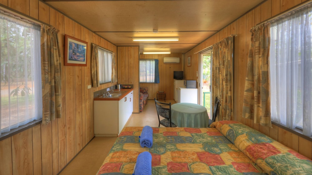 Ensuite Cabin 1 photo 1