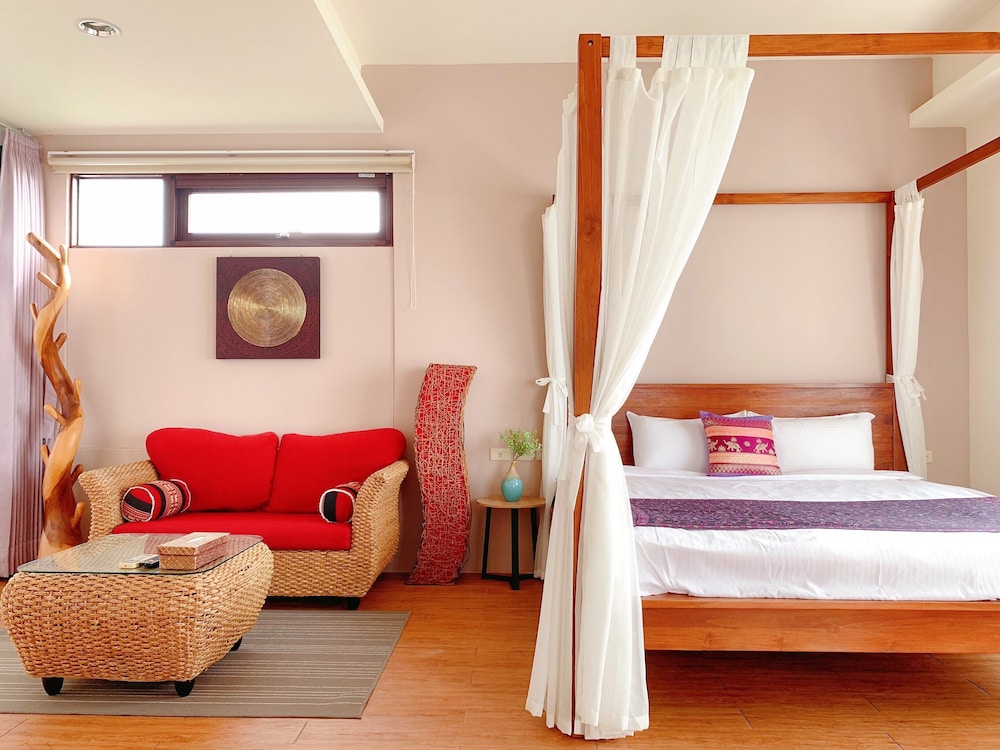 Signature Double Room, 1 Queen Bed photo 1