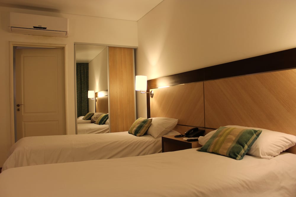Executive Room - Photo 2