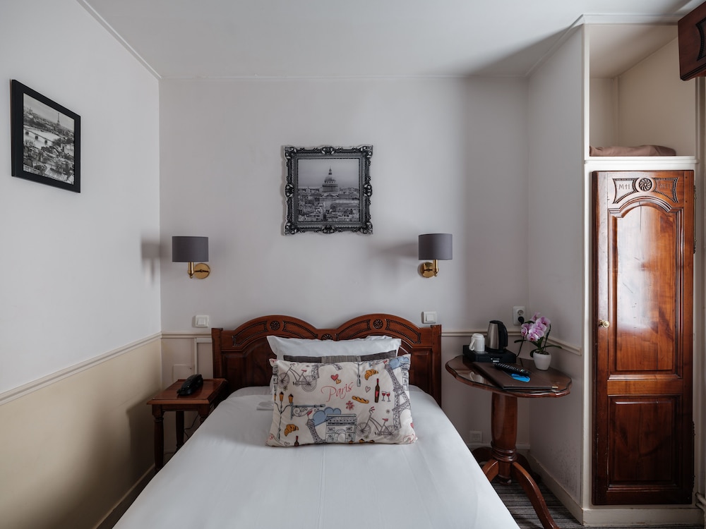 Classic Single Room