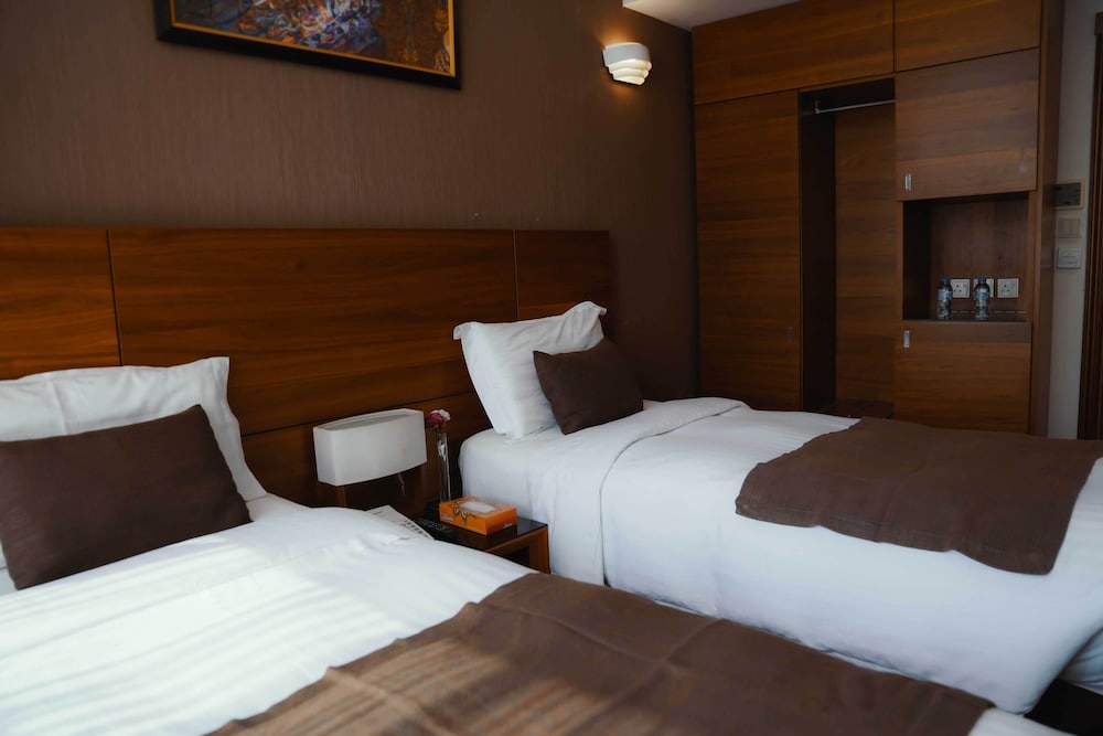 Deluxe Twin Room - Photo 6