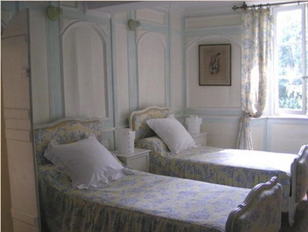 Twin Room (Eglantine) photo 1