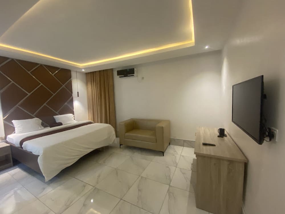 Deluxe Room - Photo 1