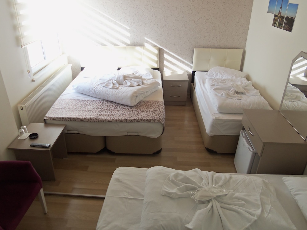 Standard Quadruple Room photo 2