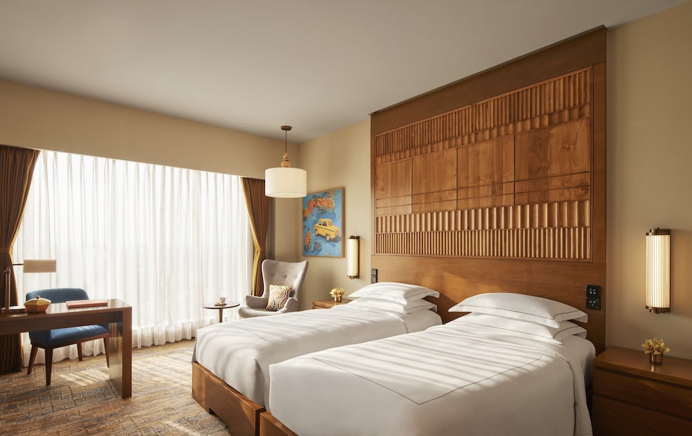 Luxury Room, 1 King Bed photo 3