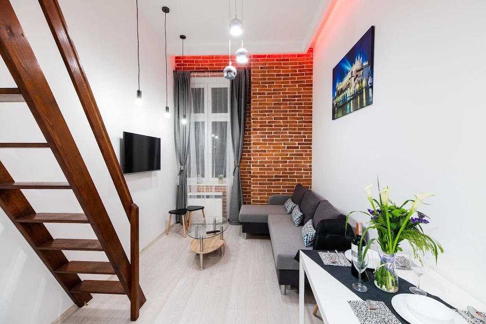 Apartment (D11)