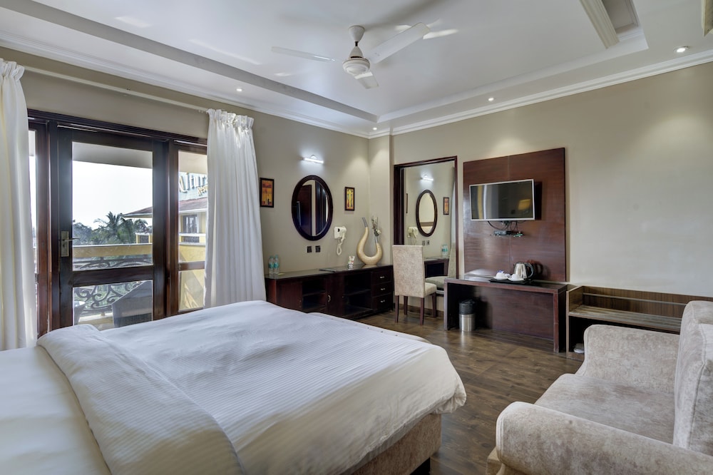 Royal Club Room photo 3