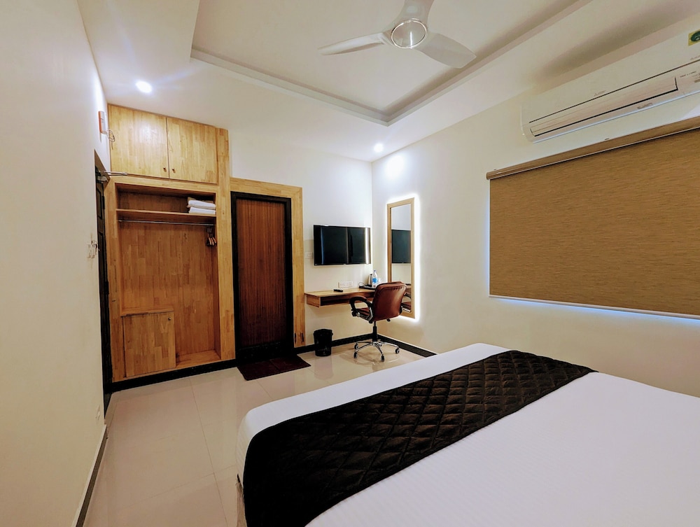 Deluxe Double Room - Photo 8