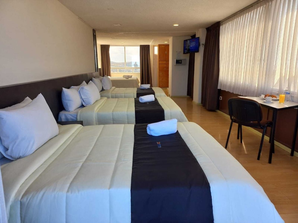 Standard Triple Room photo 2